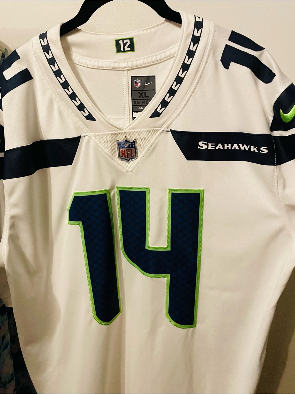 NFL Seattle Seahawks Royal Blue Nike Jersey. NFL number 14 DK Metcalf jersey.